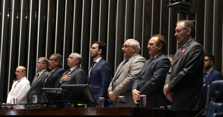 No Senado, CFM alerta para ataques estruturais à medicina