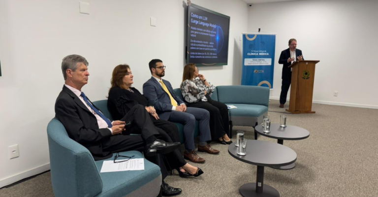 IA não vai substituir médico, mas quem não usá-la vai ficar para trás, avaliam debatedores